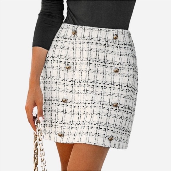 Cupshe Dresses & Skirts - Women's Plaid Tweed
Double Breasted Mini
Skirt - nwt